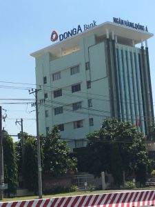 Sơn tường tòa nhà Đông Á Thuận An